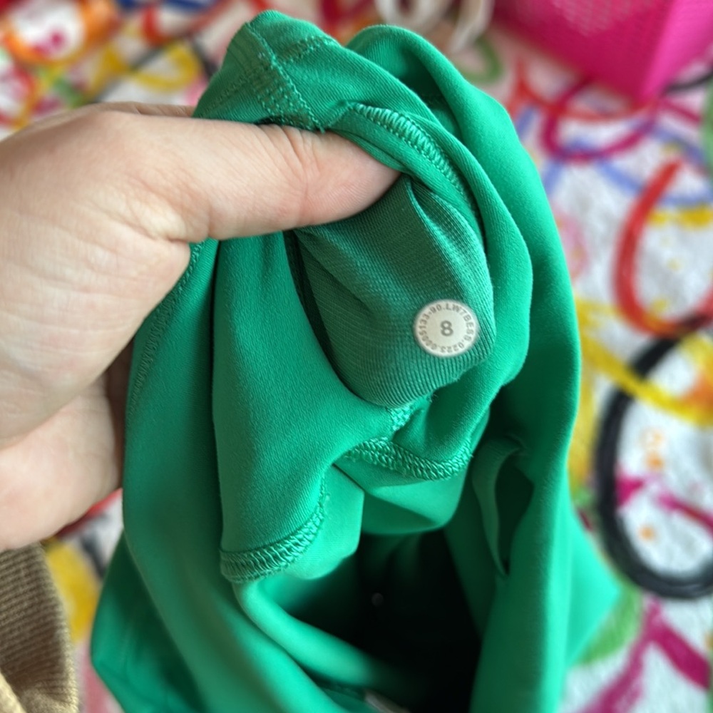 Kelly Green Lululemon Wunder Train High-Rise Short 6" - Picture 9 of 9